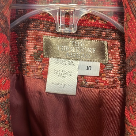 Vest - Picture 2 of 5